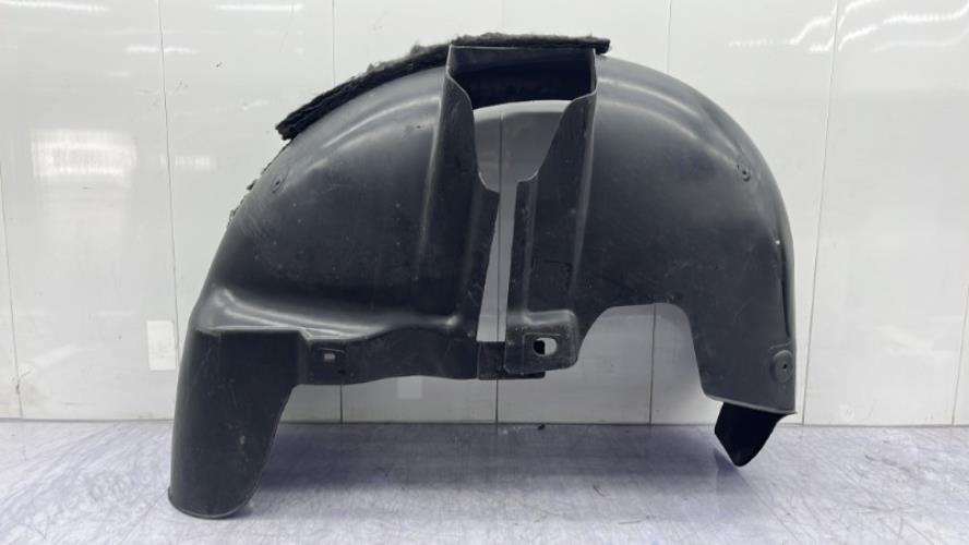 Pare boue arriere gauche VOLKSWAGEN TOURAN 2 Diesel
