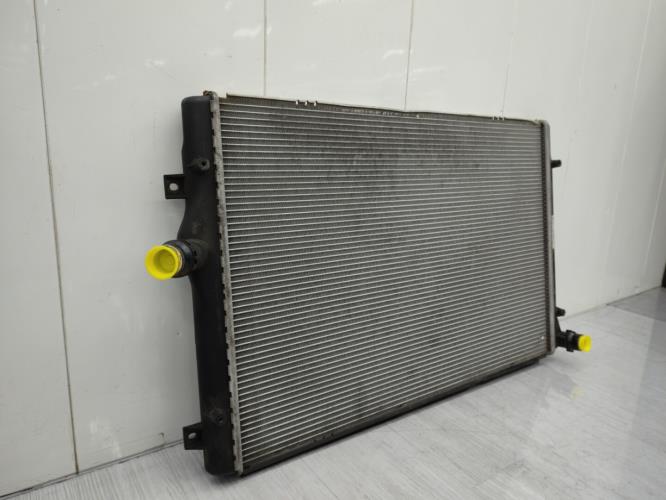 Radiateur eau VOLKSWAGEN TOURAN 2 Diesel