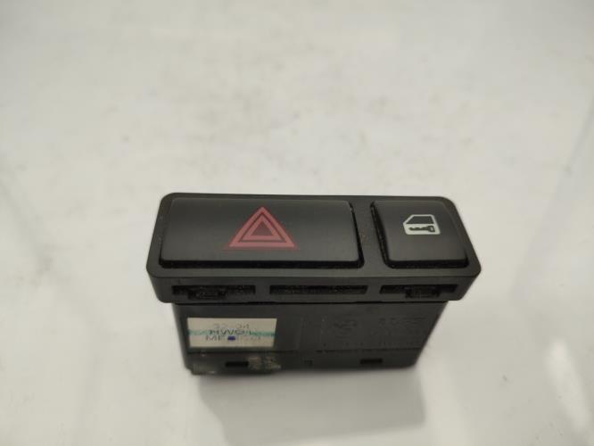 Bouton de warning BMW X5 E53 Diesel