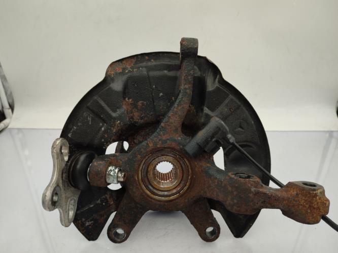 Fusee avant droit MERCEDES CLASSE A 168 PHASE 1 Essence