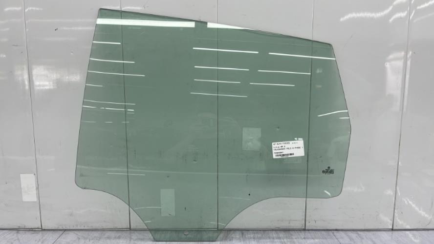 Vitre arriere gauche VOLKSWAGEN POLO 4 PHASE 1 Diesel