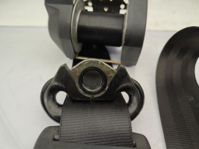 Ceinture arriere gauche VOLKSWAGEN POLO 4 PHASE 1 Diesel