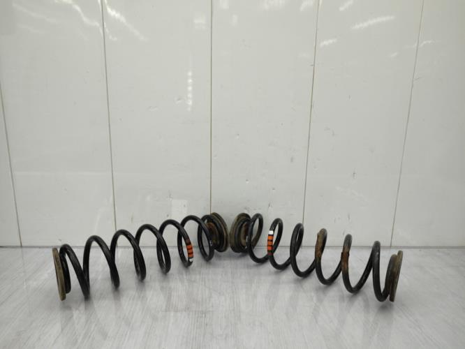 Ressort de suspension arriere VOLKSWAGEN TOURAN 2 Diesel