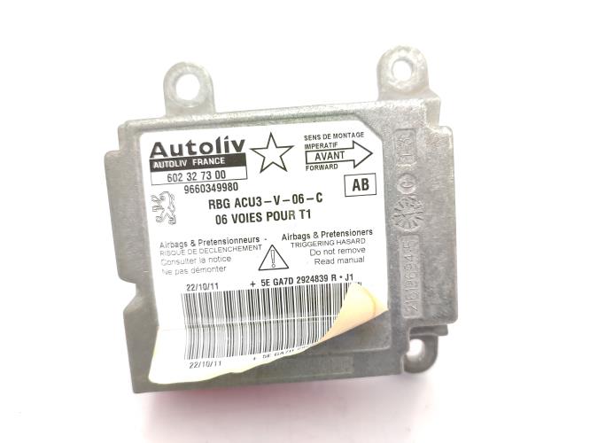Boitier air bag PEUGEOT 206+ Essence