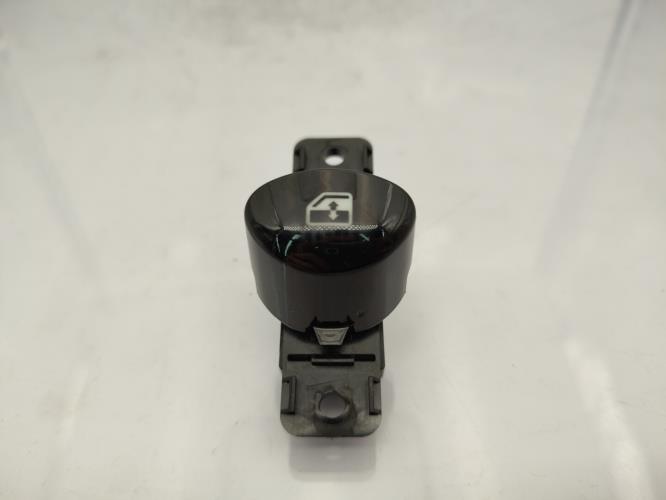Interrupteur de leve vitre avant droit FIAT 500 2 PHASE 2 Essence