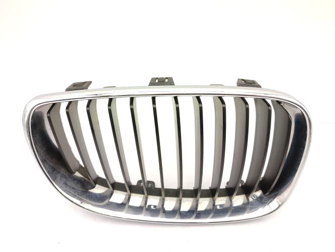 Grille de calandre droite BMW SERIE 1 E87 PHASE 2 Diesel
