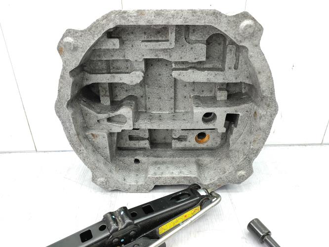 Cric (Ensemble depannage) CITROEN C5 2 Diesel