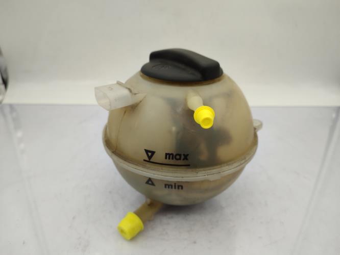 Vase d'expansion VOLKSWAGEN POLO 3 PHASE 1 Essence