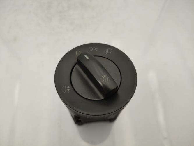 Commande de phare VOLKSWAGEN POLO 4 PHASE 2 Diesel