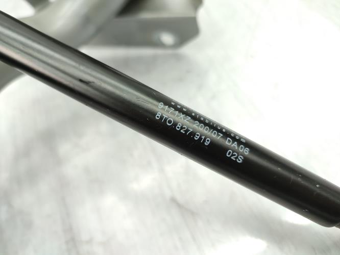 Charniere de hayon AUDI A5 1 COUPE S5 PHASE 1 Essence