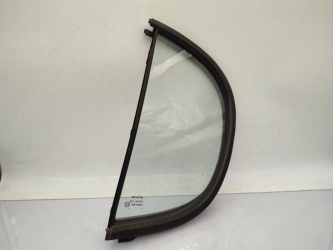 Custode arriere gauche (porte) TOYOTA YARIS 1 PHASE 2 Essence