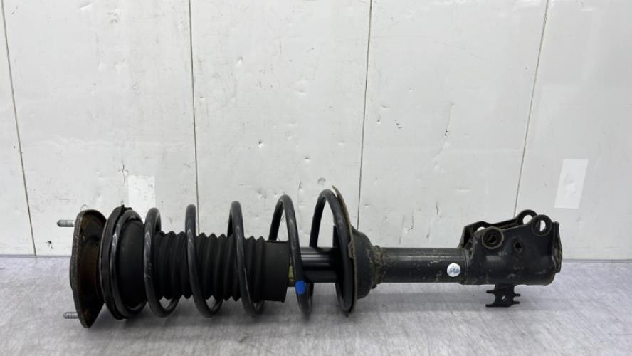 Amortisseur avant droit TOYOTA YARIS 1 PHASE 2