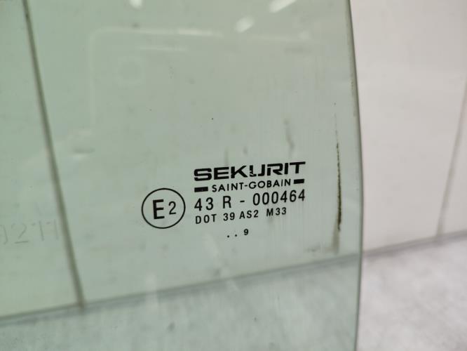 Vitre arriere droit CITROEN SAXO PHASE 1 Essence