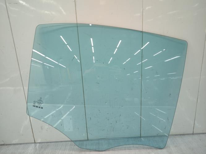 Vitre arriere droit MERCEDES CLASSE E 211 PHASE 1 Diesel