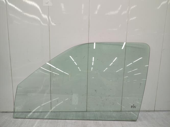 Vitre avant gauche VOLKSWAGEN GOLF 3 Diesel