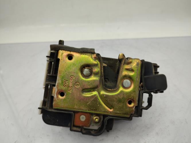 Serrure arriere droit VOLKSWAGEN GOLF 3 Diesel