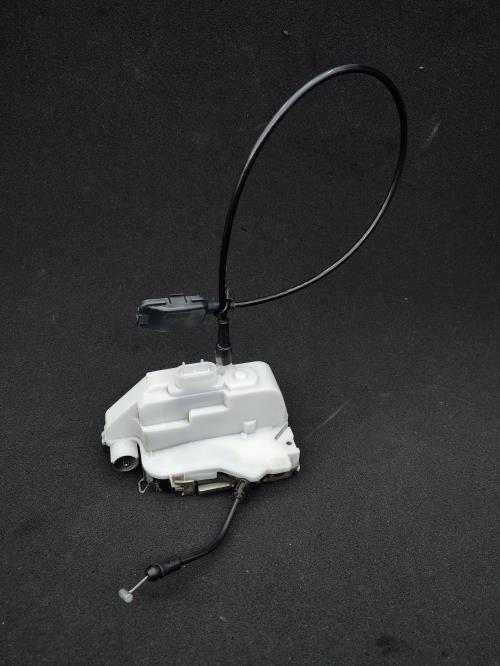 Serrure avant droit RENAULT SCENIC 2 PHASE 2 Diesel