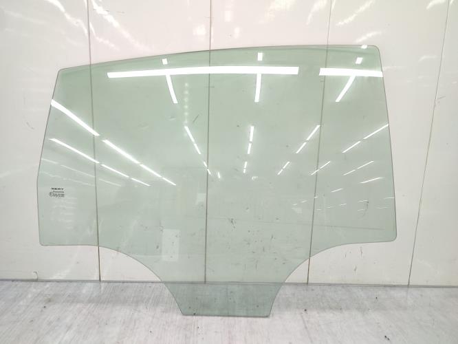 Vitre arriere droit SEAT LEON 2 PHASE 1 Diesel