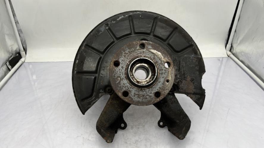 Fusee avant gauche SEAT LEON 2 PHASE 1 Diesel