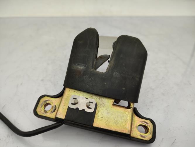 Serrure de hayon AUDI 80 3 AVANT PHASE 2 BREAK Diesel