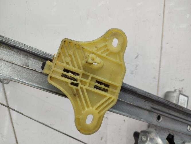 Leve vitre electrique avant droit RENAULT CLIO 4 PHASE 1