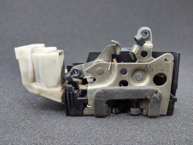 Serrure avant droit FIAT PUNTO 2 PHASE 1 Diesel