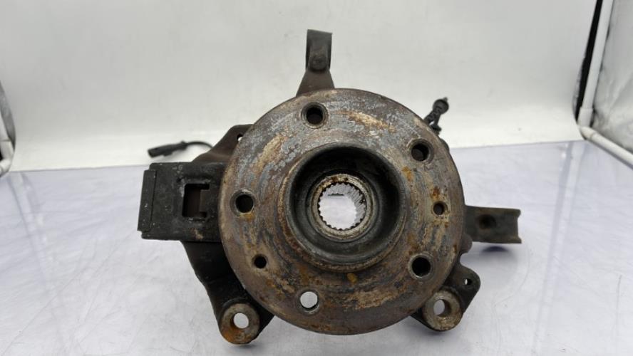 Fusee avant droit RENAULT GRAND SCENIC 3 PHASE 1 Diesel