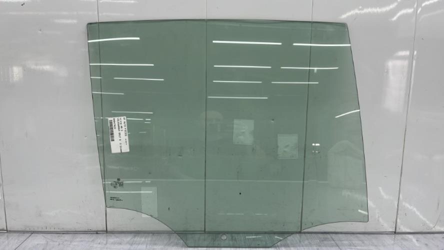 Vitre arriere droit VOLKSWAGEN GOLF 6 Diesel