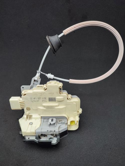 Serrure avant gauche AUDI A3 2 PHASE 1 Diesel