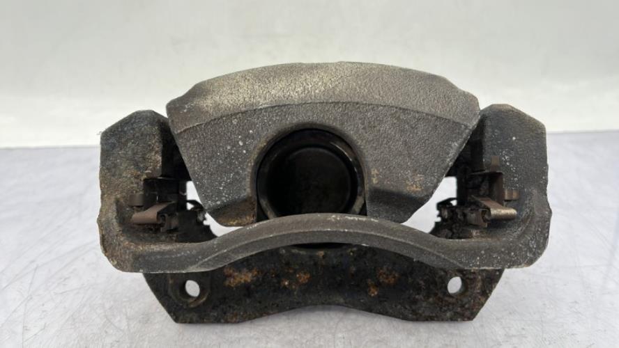 Etrier avant gauche (freinage) TOYOTA RAV4 3 PHASE 3 Diesel