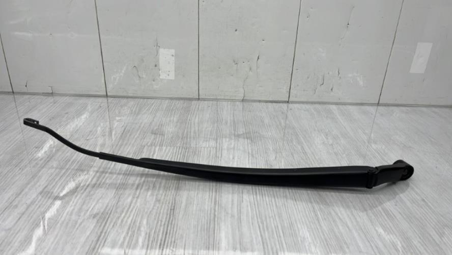Bras essuie glace avant gauche TOYOTA RAV4 3 PHASE 3 Diesel
