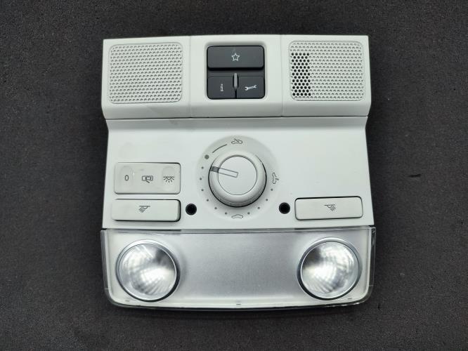 Eclairage de plafonnier VOLKSWAGEN PASSAT 6 Essence