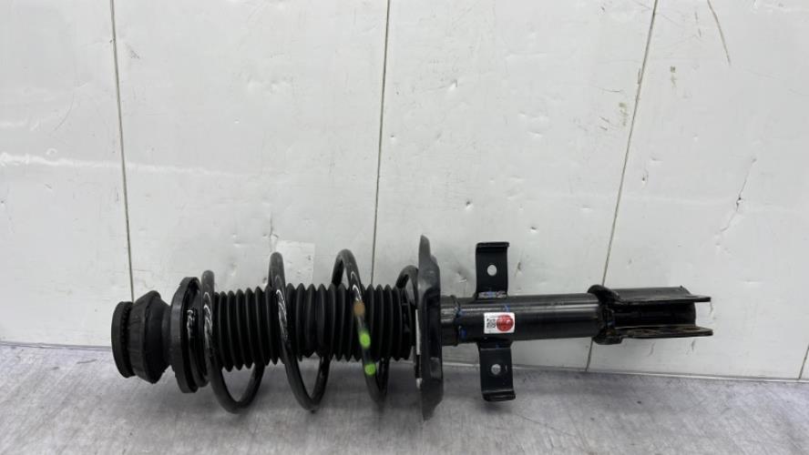 Amortisseur avant droit RENAULT CLIO 5 PHASE 1 Essence
