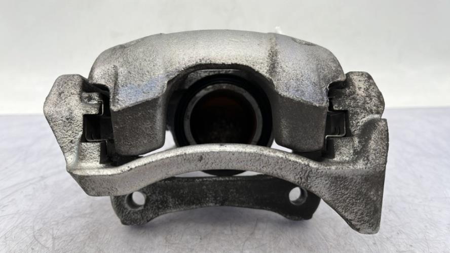 Etrier avant droit (freinage) RENAULT CLIO 5 PHASE 1 Essence