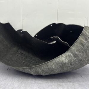Pare boue arriere droit FORD FIESTA 6 PHASE 2 Essence