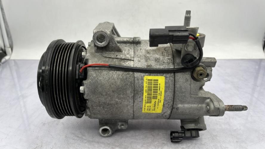 Compresseur clim FORD FIESTA 6 PHASE 2 Essence