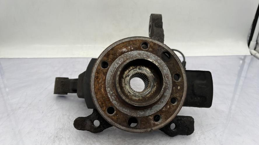 Fusee avant gauche OPEL ASTRA H GTC PHASE 1 Diesel