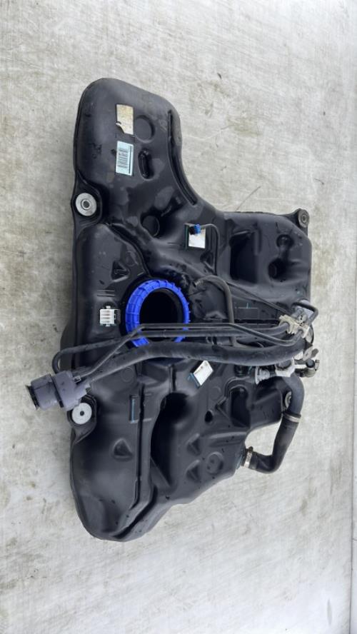 Reservoir TOYOTA AURIS 2 PHASE 2 Essence