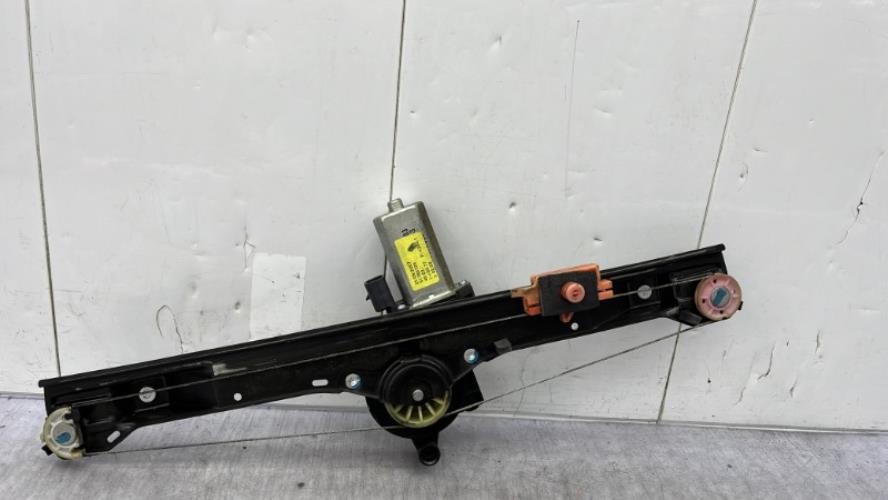 Leve vitre electrique avant gauche FIAT GRANDE PUNTO Diesel