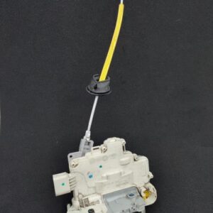 Serrure avant gauche AUDI A3 2 SPORTBACK PHASE 1 Diesel