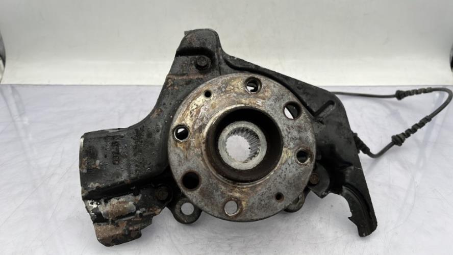 Fusee avant droit OPEL CORSA D PHASE 1 Diesel