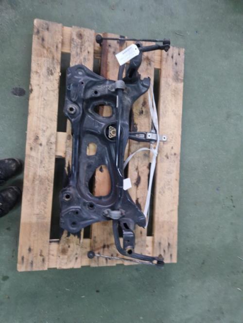 Berceau avant VOLKSWAGEN GOLF 7 PHASE 1 Essence