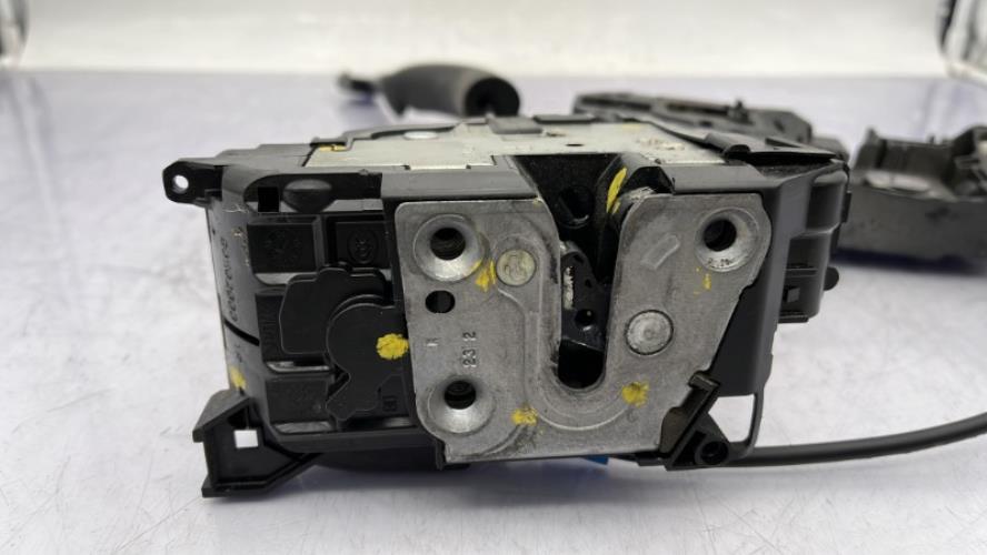 Serrure avant droit RENAULT MEGANE 3 PHASE 2 BREAK Diesel