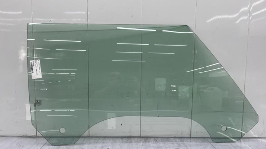 Vitre avant droit MINI MINI 2 R56 PHASE 1 Essence