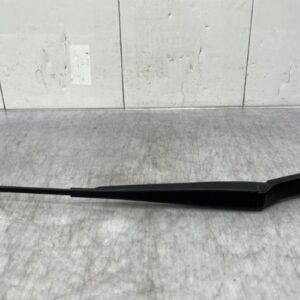 Bras essuie glace avant gauche VOLKSWAGEN GOLF 5 Essence
