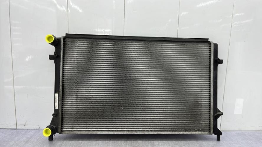 Radiateur eau VOLKSWAGEN GOLF 5 Essence