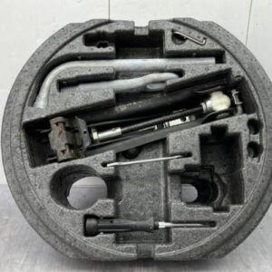 Cric (Ensemble depannage) VOLKSWAGEN GOLF 5 Essence