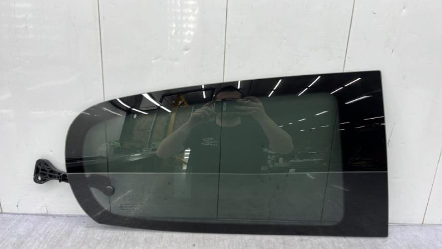 Vitre arriere droit CITROEN C1 2 Essence