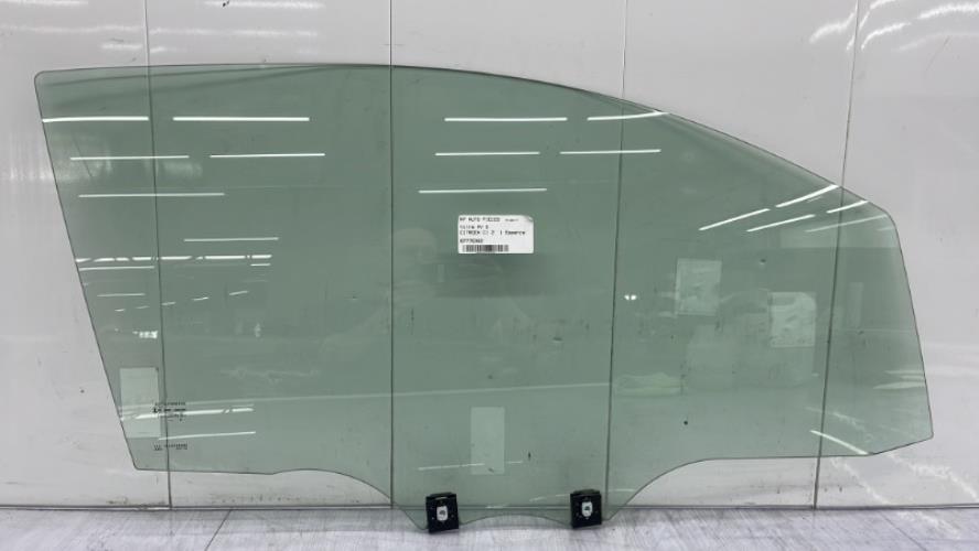 Vitre avant droit CITROEN C1 2 Essence