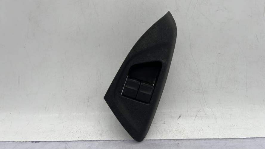 Interrupteur de leve vitre avant gauche CITROEN C1 2 Essence